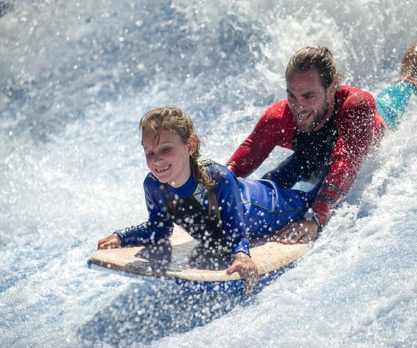 Découvrez la nouvelle attraction de la vague ! Invisa Hotel Club Cala Verde Découvrez la nouvelle attraction de la vague ! Invisa Hotel Club Cala Verde