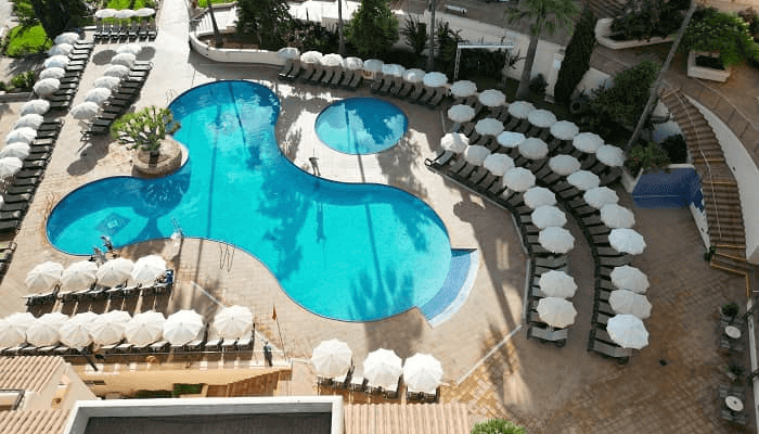 Feiern Sie den Sommer mit uns! Invisa Hotel Club Cala Blanca**** Es Figueral Beach Feiern Sie den Sommer mit uns! Invisa Hotel Club Cala Blanca**** Es Figueral Beach