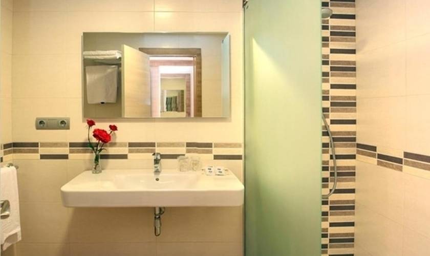 Premium Invisa Hotel Club Cala Blanca Playa Es Figueral Premium Invisa Hotel Club Cala Blanca Playa Es Figueral