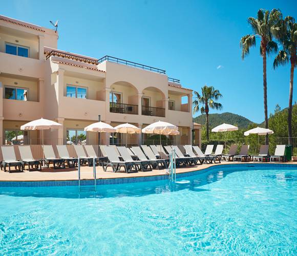 Invisa Figueral Resort: advantages of staying with us in Ibiza Invisa Hotels