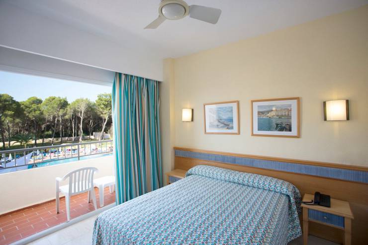 Standard double with pool view Invisa Hotel Ereso Es Canar Beach Standard double with pool view Invisa Hotel Ereso Es Canar Beach