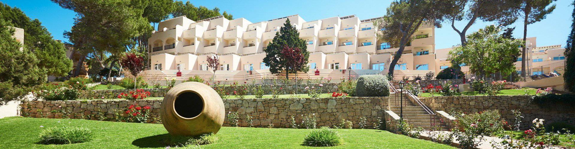 Invisa hotel cala blanca Invisa Hotel Club Cala Blanca Playa Es Figueral Invisa hotel cala blanca Invisa Hotel Club Cala Blanca Playa Es Figueral