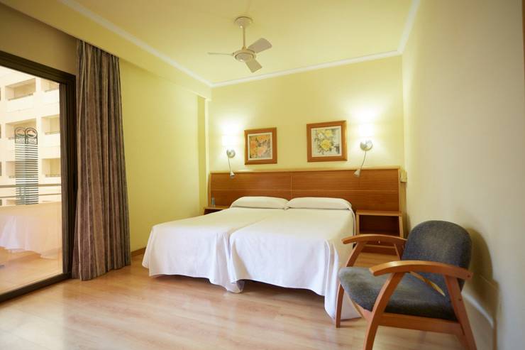 Standarddoppelzimmer Invisa Hotel La Cala Santa Eulalia Standarddoppelzimmer Invisa Hotel La Cala Santa Eulalia