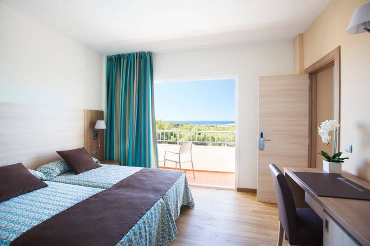 Family premium Invisa Hotel Ereso Es Canar Beach Family premium Invisa Hotel Ereso Es Canar Beach