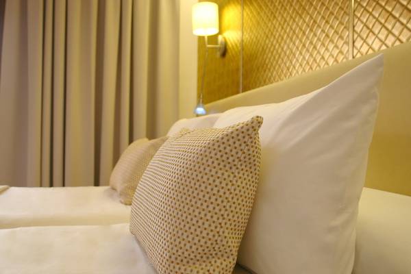 Premium-Doppelzimmer mit Poolblick Invisa Hotel La Cala auf Santa Eulalia