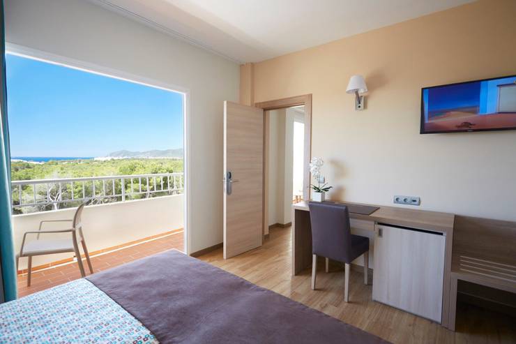 Family premium Invisa Hotel Ereso Es Canar Beach Family premium Invisa Hotel Ereso Es Canar Beach