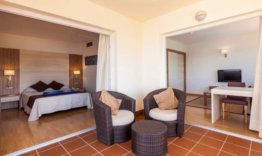 Gran junior suite panorámica Invisa Hotel Club Cala Verde Playa Es Figueral