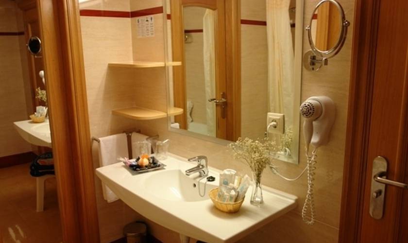Standard double Invisa Hotel La Cala Santa Eulalia Standard double Invisa Hotel La Cala Santa Eulalia