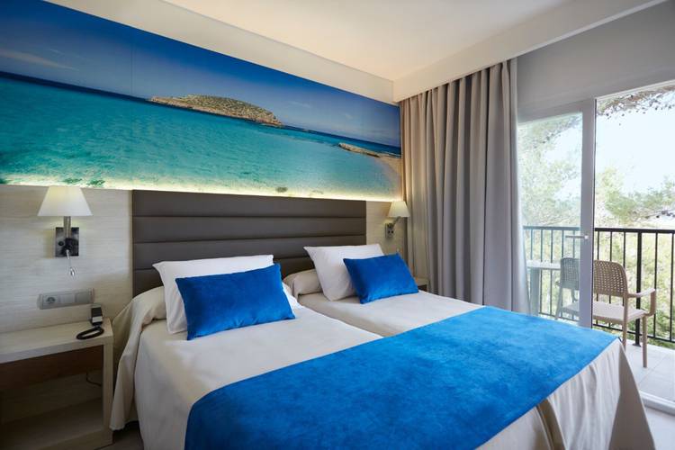 Double supérieure avec vue sur la mer Invisa Hotel Club Cala Verde Plage Es Figueral Double supérieure avec vue sur la mer Invisa Hotel Club Cala Verde Plage Es Figueral