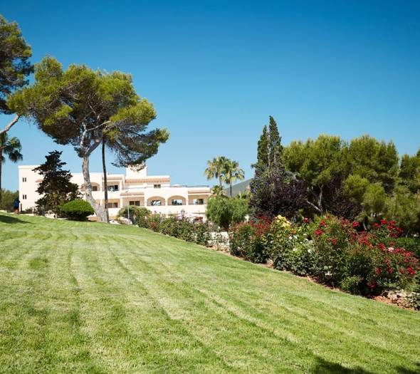 Jardins Invisa Hotel Club Cala Blanca Plage Es Figueral