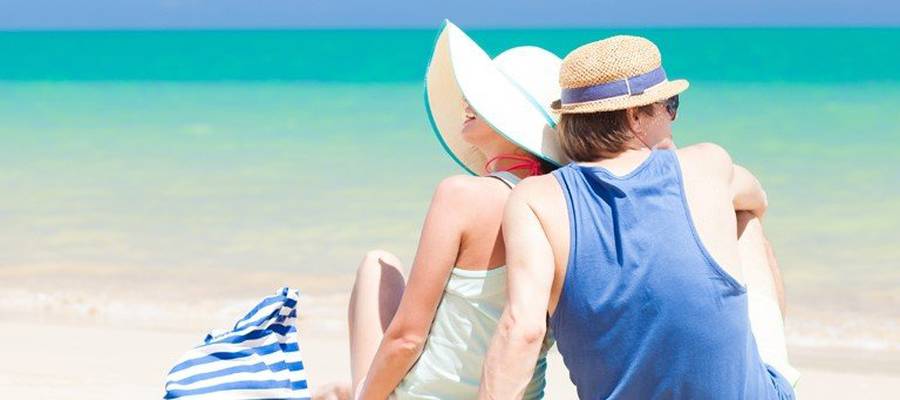 How to Dress for Ibiza - Top 9 Outfits for Summer Invisa Hotels How to Dress for Ibiza - Top 9 Outfits for Summer Invisa Hotels