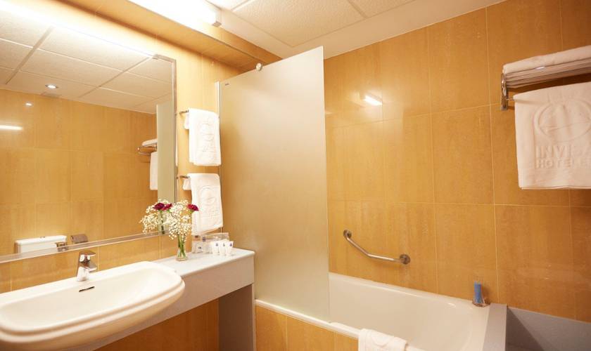 Suite junior Invisa Hotel La Cala Santa Eulalia Suite junior Invisa Hotel La Cala Santa Eulalia