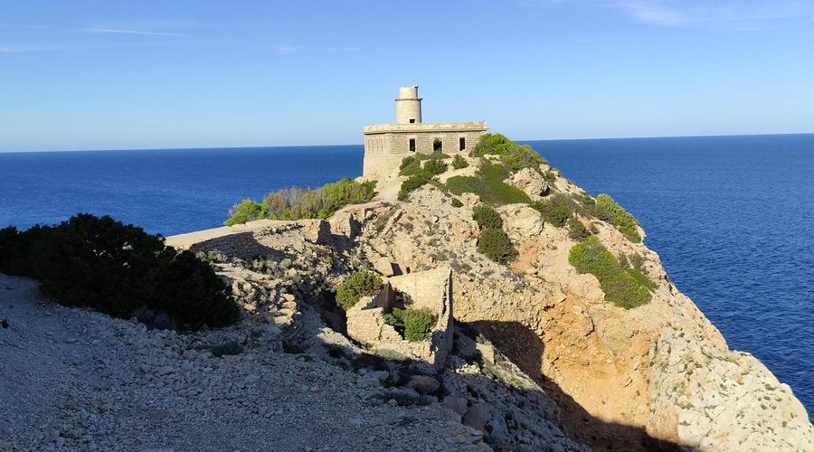 Phare de Sa Punta Grossa : un lieu unique au nord d'Ibiza Invisa Hôtels Phare de Sa Punta Grossa : un lieu unique au nord d'Ibiza Invisa Hôtels