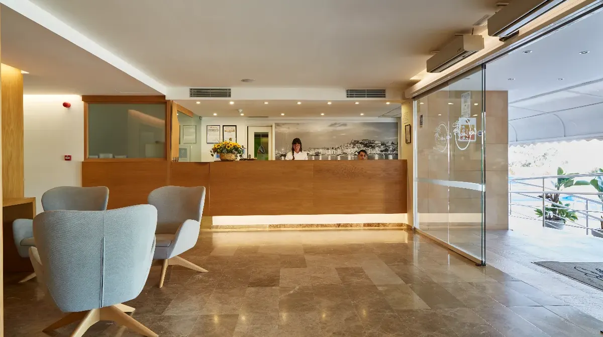 24-hour reception Aptos. Casa Luís by Invisa Santa Eulalia 24-hour reception Aptos. Casa Luís by Invisa Santa Eulalia