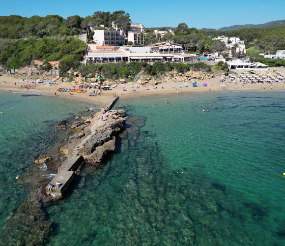 Top 11 des plages et criques hors des sentiers battus à Ibiza Invisa Hôtels Top 11 des plages et criques hors des sentiers battus à Ibiza Invisa Hôtels