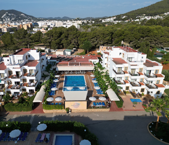 Dove alloggiare a Ibiza: perché un aparthotel è la scelta migliore Invisa Hotels Dove alloggiare a Ibiza: perché un aparthotel è la scelta migliore Invisa Hotels
