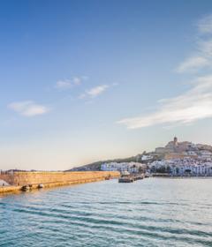 ¿Por qué Ibiza en otoño es perfecta para unas vacaciones? Invisa Hoteles ¿Por qué Ibiza en otoño es perfecta para unas vacaciones? Invisa Hoteles