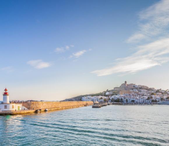 ¿Por qué Ibiza en otoño es perfecta para unas vacaciones? Invisa Hoteles ¿Por qué Ibiza en otoño es perfecta para unas vacaciones? Invisa Hoteles