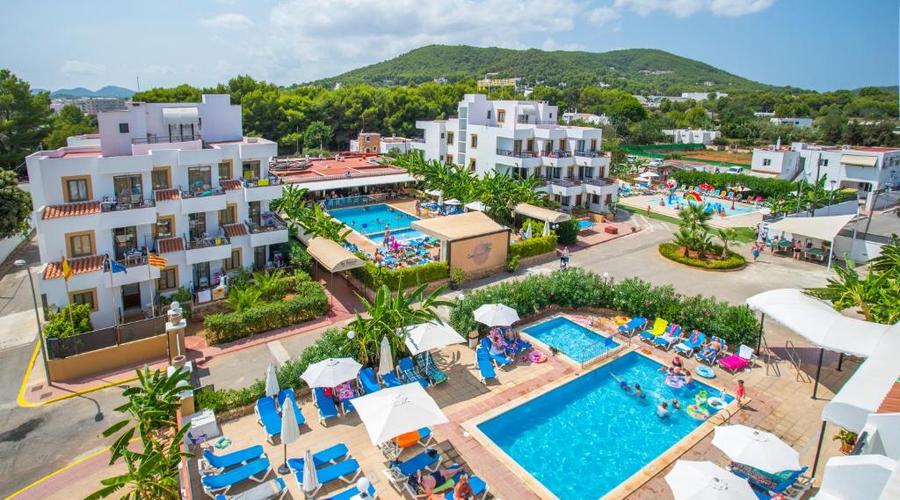 Apartamento vacacional vs. Aparthotel en Ibiza: ¿Cuál elegir? Invisa Hoteles Apartamento vacacional vs. Aparthotel en Ibiza: ¿Cuál elegir? Invisa Hoteles