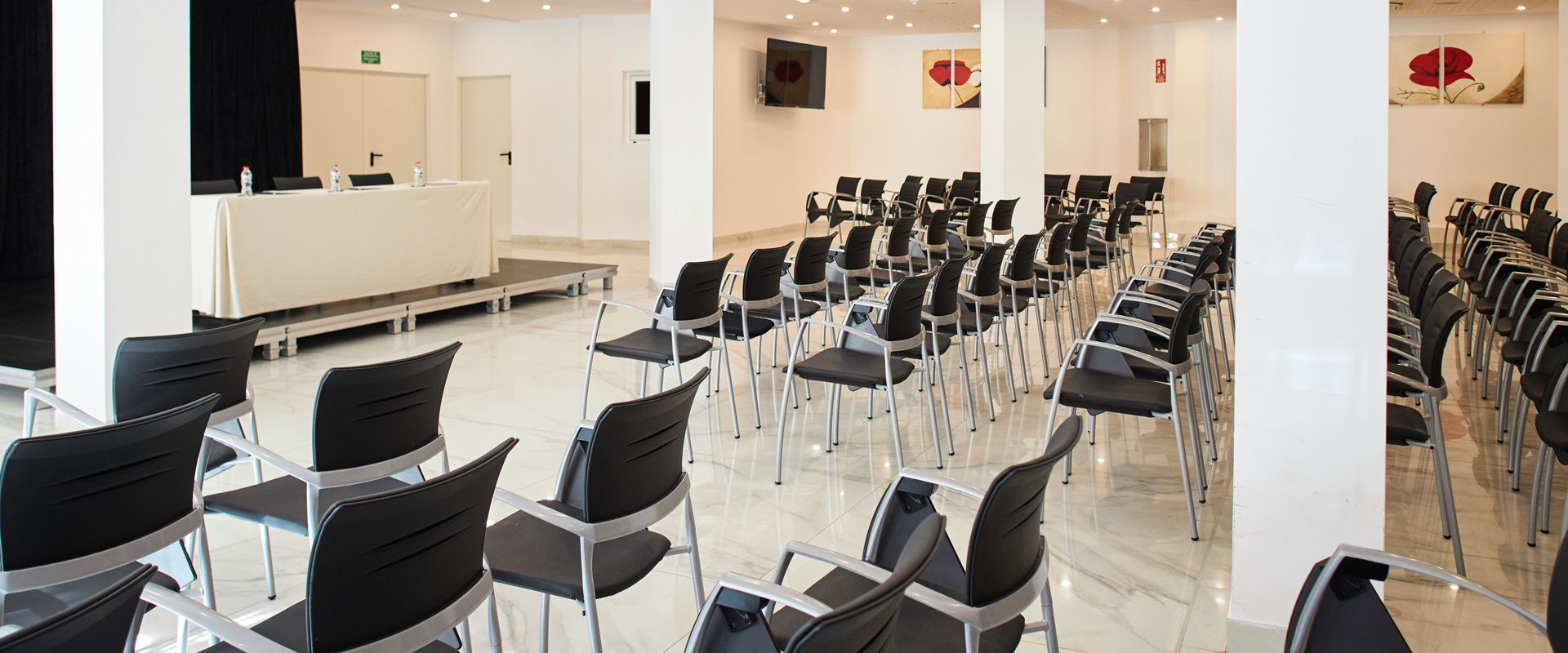 Invisa Hotel Club Cala Blanca**** Plage Es Figueral Invisa Hotel Club Cala Blanca**** Plage Es Figueral