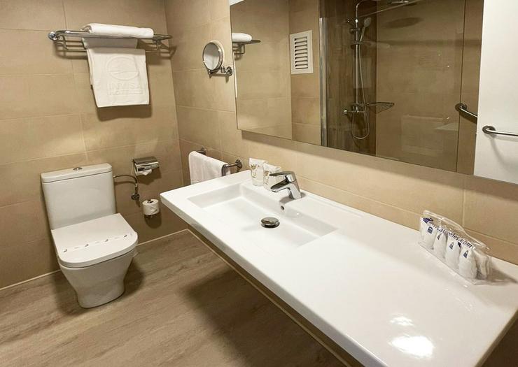 Doble Superior Vista Piscina Invisa Hotel Ereso*** Playa Es Canar Doble Superior Vista Piscina Invisa Hotel Ereso*** Playa Es Canar