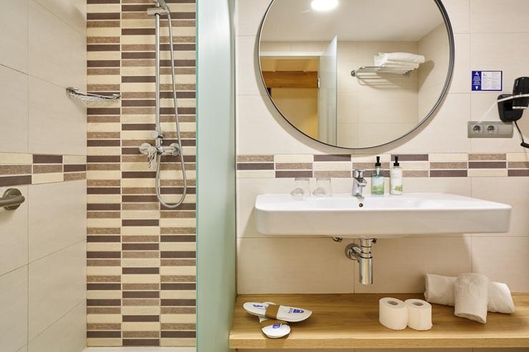 Iconic con vista sulla piscina Invisa Hotel Club Cala Blanca*** Playa Es Figueral Iconic con vista sulla piscina Invisa Hotel Club Cala Blanca*** Playa Es Figueral