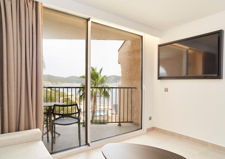 Inspire Junior Suite vista mare Invisa Hotel Club Cala Blanca*** Playa Es Figueral Inspire Junior Suite vista mare Invisa Hotel Club Cala Blanca*** Playa Es Figueral
