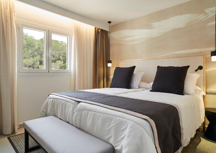 Inspire Suite Invisa Hotel Club Cala Blanca*** Playa Es Figueral Inspire Suite Invisa Hotel Club Cala Blanca*** Playa Es Figueral