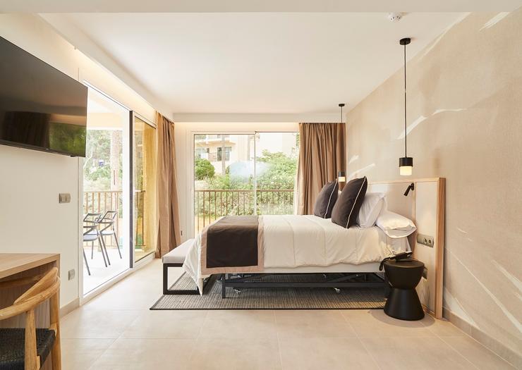 Junior Suite Collection  VJG Invisa Hotel Club Cala Blanca*** Playa Es Figueral Junior Suite Collection  VJG Invisa Hotel Club Cala Blanca*** Playa Es Figueral