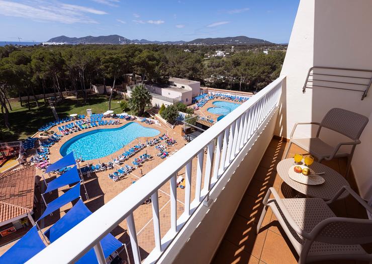 Doble Estándar Vista Piscina Invisa Hotel Ereso*** Playa Es Canar Doble Estándar Vista Piscina Invisa Hotel Ereso*** Playa Es Canar