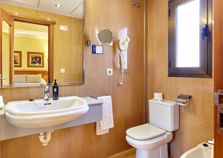 Einzelzimmer Invisa Hotel La Cala**** Santa Eulalia Einzelzimmer Invisa Hotel La Cala**** Santa Eulalia