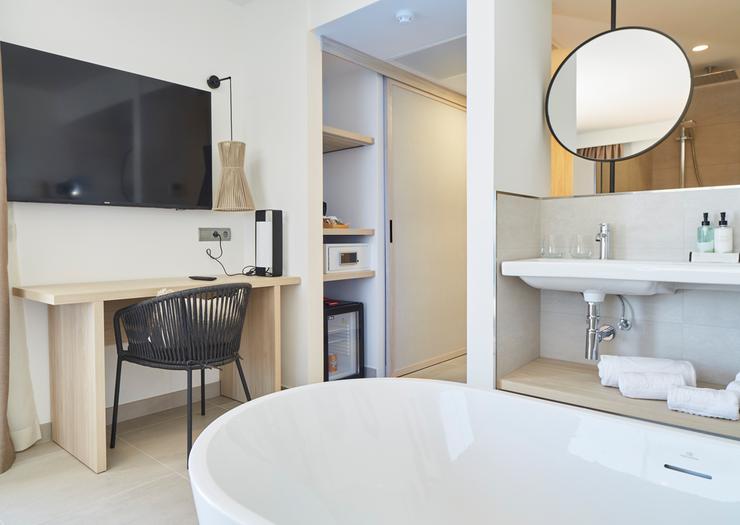 Inspire Adulti vista mare Invisa Hotel Club Cala Verde**** Playa Es Figueral Inspire Adulti vista mare Invisa Hotel Club Cala Verde**** Playa Es Figueral