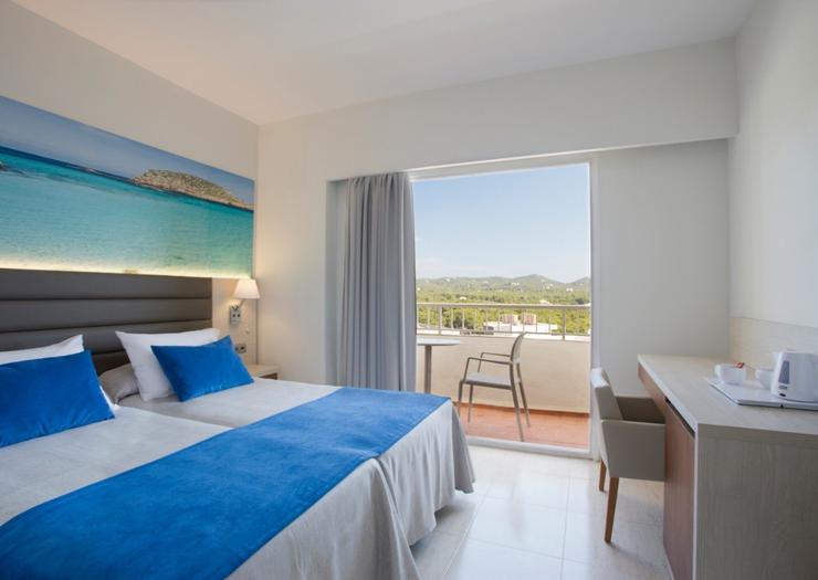 Doble Superior Invisa Hotel Ereso*** Playa Es Canar Doble Superior Invisa Hotel Ereso*** Playa Es Canar