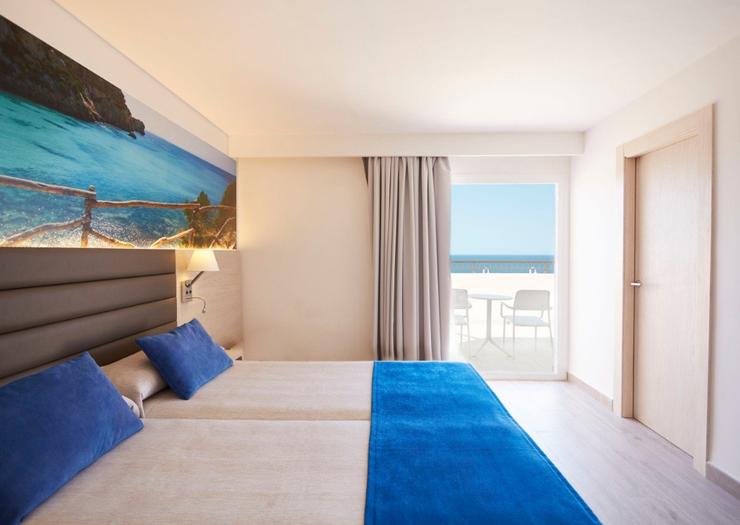Doppia Superior vista mare Invisa Hotel Club Cala Verde**** Playa Es Figueral Doppia Superior vista mare Invisa Hotel Club Cala Verde**** Playa Es Figueral