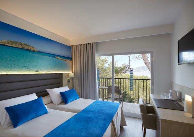 Doppia Superior Invisa Hotel Club Cala Blanca*** Playa Es Figueral Doppia Superior Invisa Hotel Club Cala Blanca*** Playa Es Figueral