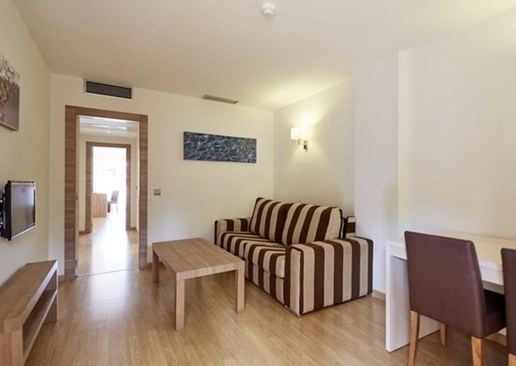 Junior Suite Invisa Hotel Club Cala Blanca*** Playa Es Figueral Junior Suite Invisa Hotel Club Cala Blanca*** Playa Es Figueral