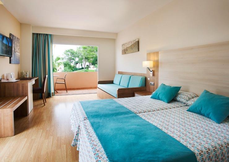 Premium Invisa Hotel Club Cala Blanca*** Playa Es Figueral Premium Invisa Hotel Club Cala Blanca*** Playa Es Figueral