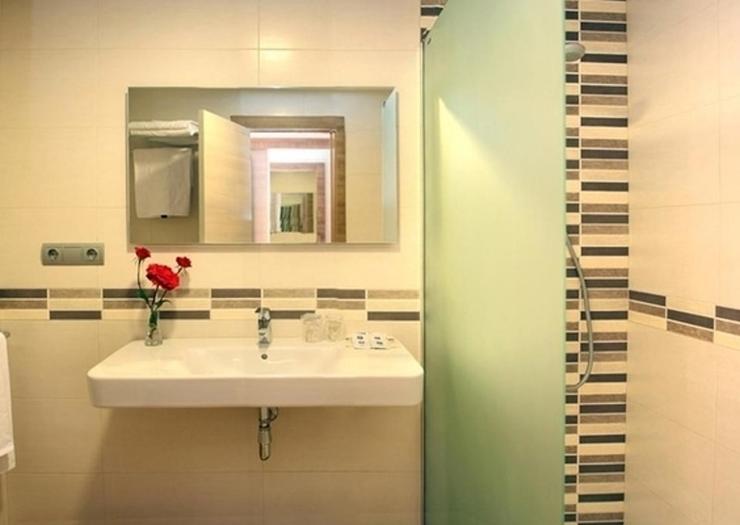 Premium Invisa Hotel Club Cala Blanca*** Playa Es Figueral Premium Invisa Hotel Club Cala Blanca*** Playa Es Figueral