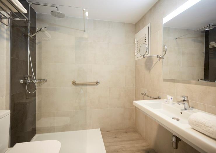 Premium Superior Vista Mare Invisa Hotel Club Cala Blanca*** Playa Es Figueral Premium Superior Vista Mare Invisa Hotel Club Cala Blanca*** Playa Es Figueral