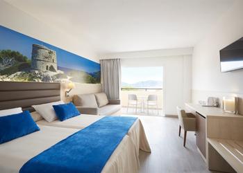 Superior Premium Invisa Hotel Club Cala Blanca*** Es Figueral Beach Superior Premium Invisa Hotel Club Cala Blanca*** Es Figueral Beach