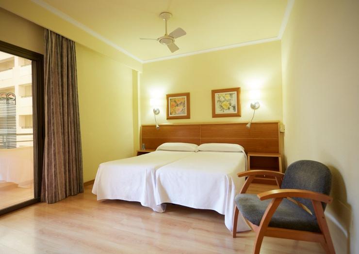 Individual Invisa Hotel La Cala**** Santa Eulalia Individual Invisa Hotel La Cala**** Santa Eulalia