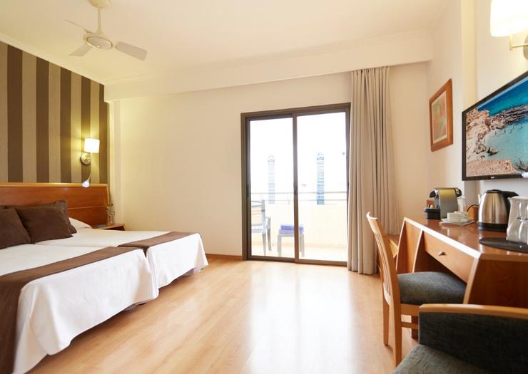 Doble Superior Invisa Hotel La Cala**** Santa Eulalia Doble Superior Invisa Hotel La Cala**** Santa Eulalia