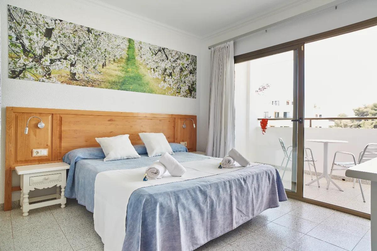 Premium Studio 2 pax Pool View Invisa Hotel Casa Luis**** Santa Eulalia Premium Studio 2 pax Pool View Invisa Hotel Casa Luis**** Santa Eulalia