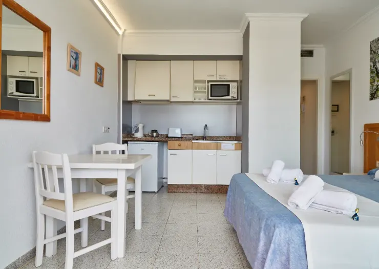 Premium Studio 2 pax Pool View Invisa Aparthotel Casa Luis**** Santa Eulalia Premium Studio 2 pax Pool View Invisa Aparthotel Casa Luis**** Santa Eulalia