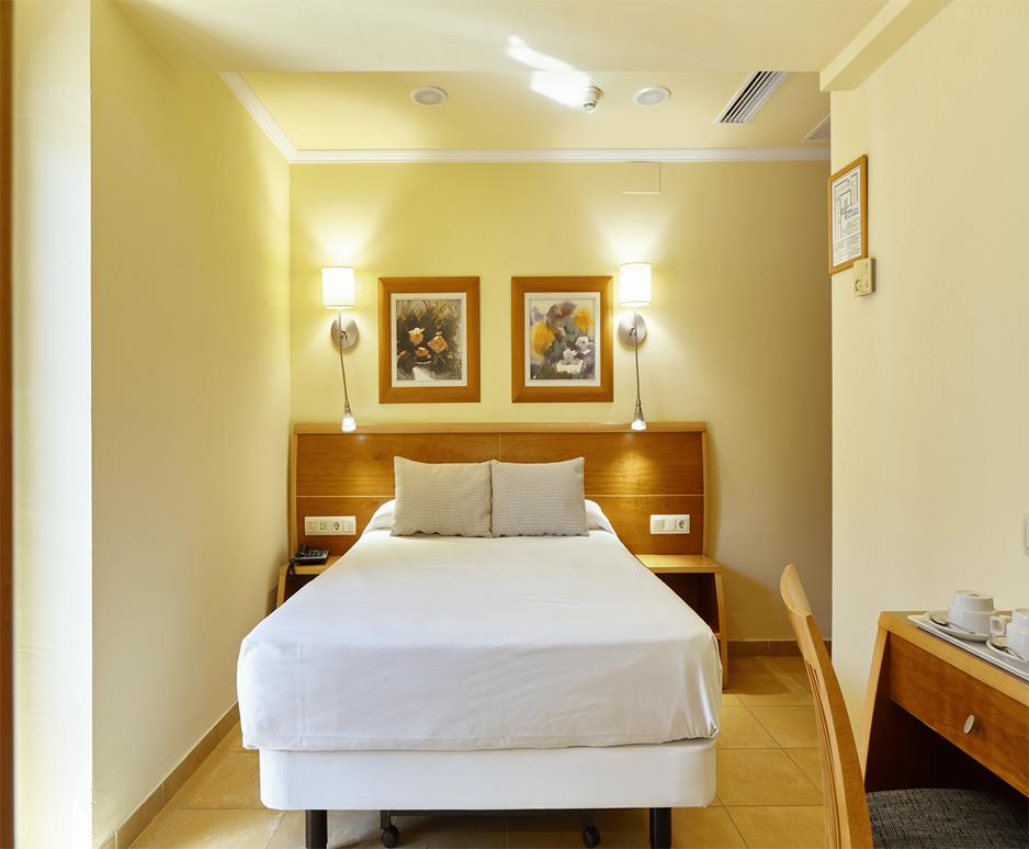 Single Invisa Hotel La Cala**** Santa Eulalia Single Invisa Hotel La Cala**** Santa Eulalia