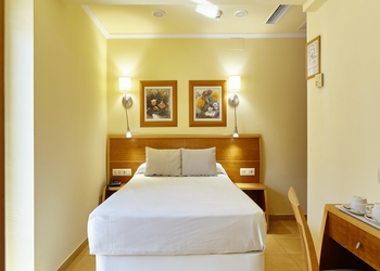 Single Invisa Hotel La Cala**** Santa Eulalia Single Invisa Hotel La Cala**** Santa Eulalia