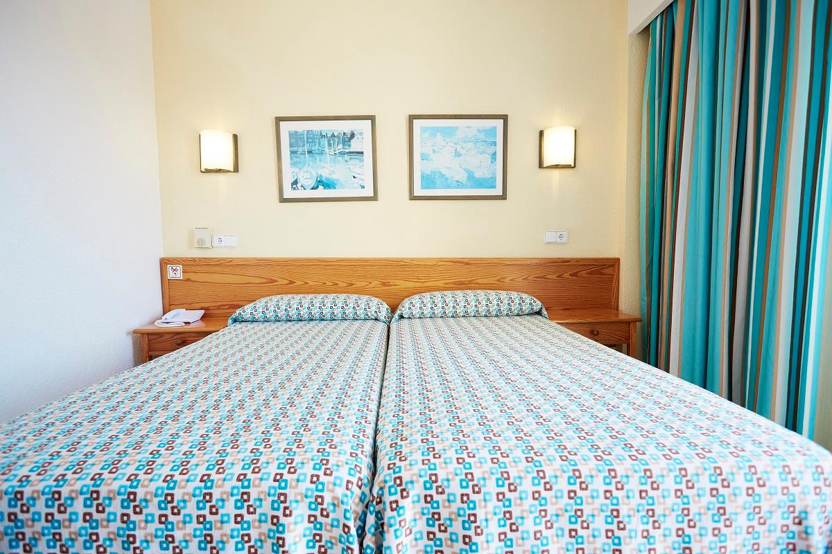 Standard pool view 2+1 Invisa Hotel Ereso*** Es Canar Beach Standard pool view 2+1 Invisa Hotel Ereso*** Es Canar Beach