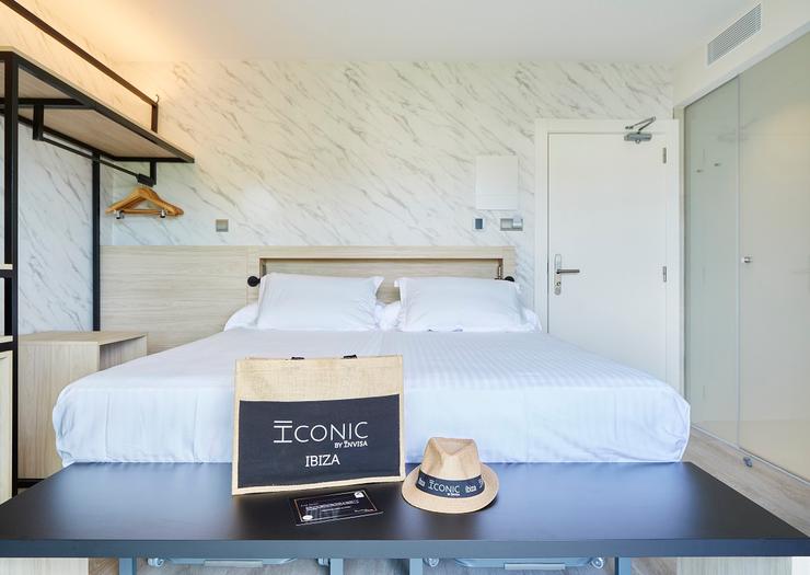 Iconic Invisa Hotel Es Pla - Adults Only **** San Antonio Iconic Invisa Hotel Es Pla - Adults Only **** San Antonio