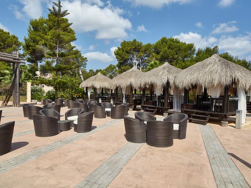 Invisa Hotel Club Cala Blanca**** Invisa Hotel Club Cala Blanca**** Playa Es Figueral Invisa Hotel Club Cala Blanca**** Invisa Hotel Club Cala Blanca**** Playa Es Figueral