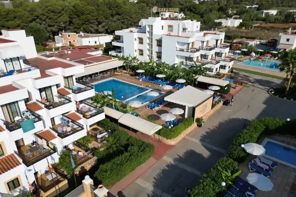 Exterior Aptos. Casa Luís by Invisa en Santa Eulalia Exterior Aptos. Casa Luís by Invisa en Santa Eulalia